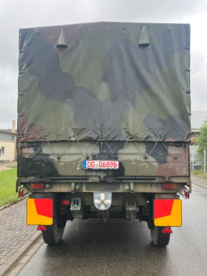 Anhänger LKW Bundeswehr Kässbohrer in Neuried