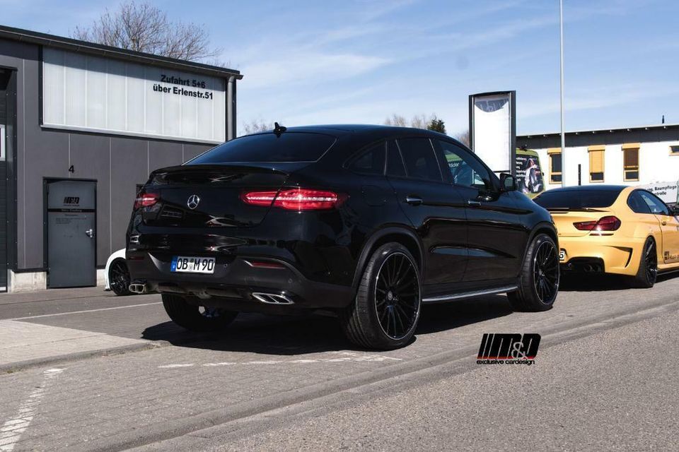 Porsche Cayenne - 11x23" artFORM AF-401 schwarz in Dinslaken