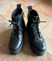 UGG Damen Biker Winter Boots Gr. 37 Nordrhein-Westfalen - Bocholt Vorschau