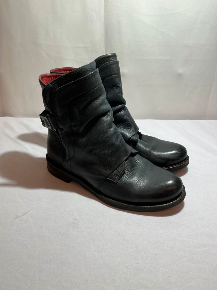 Buffalo London Damenschuhe Lederstiefel Stiefeletten Boots Gr 36 in Sankt Augustin