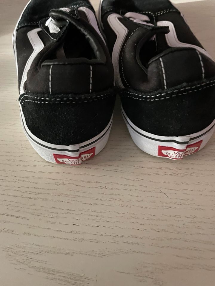 Vans Sneaker in Größe 33 in Leopoldshöhe