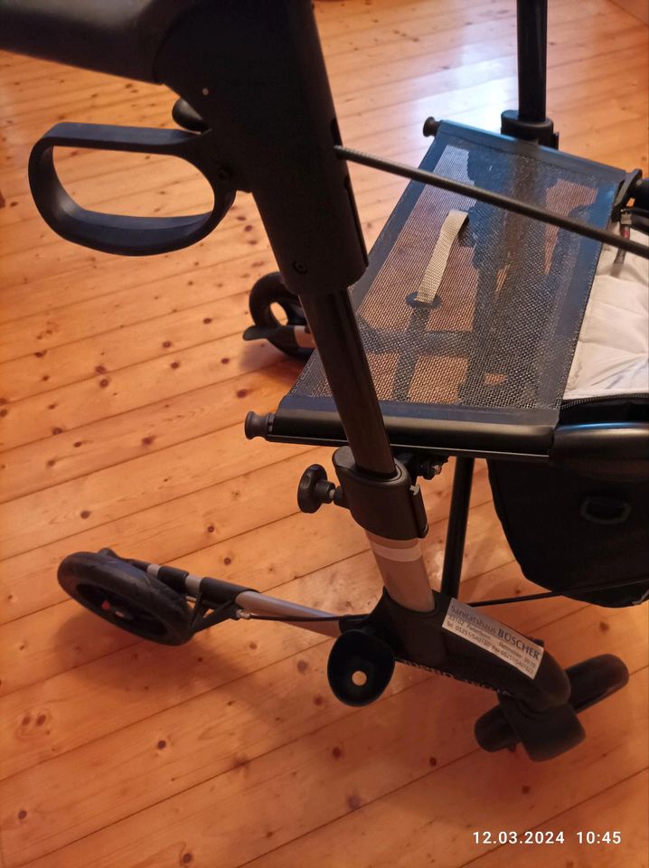 Rollator "Topro Troja S" (NP 435,00 €) in Battenberg