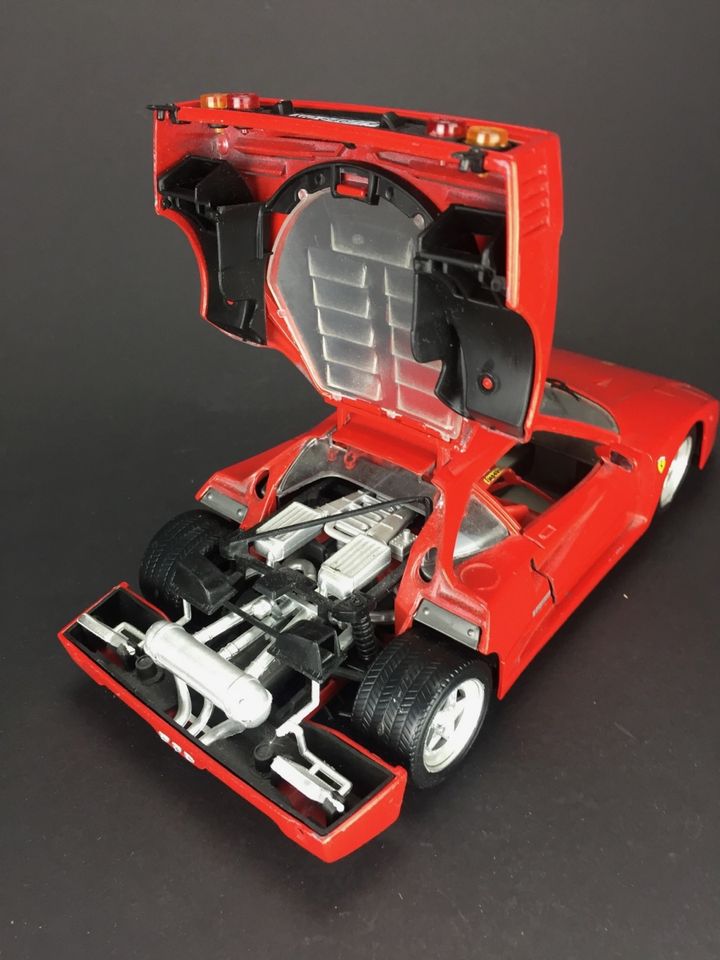 Tonka Ferrari F40 1/18 Modellauto in Hameln