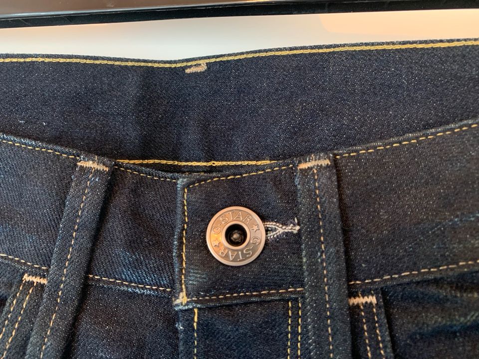 Neu G-Star Herren Jungen Jeans Shorts Bermudas dunkelblau W27 L30 in Issum
