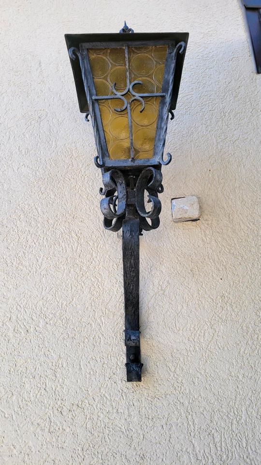 Antike Wandlampe in München
