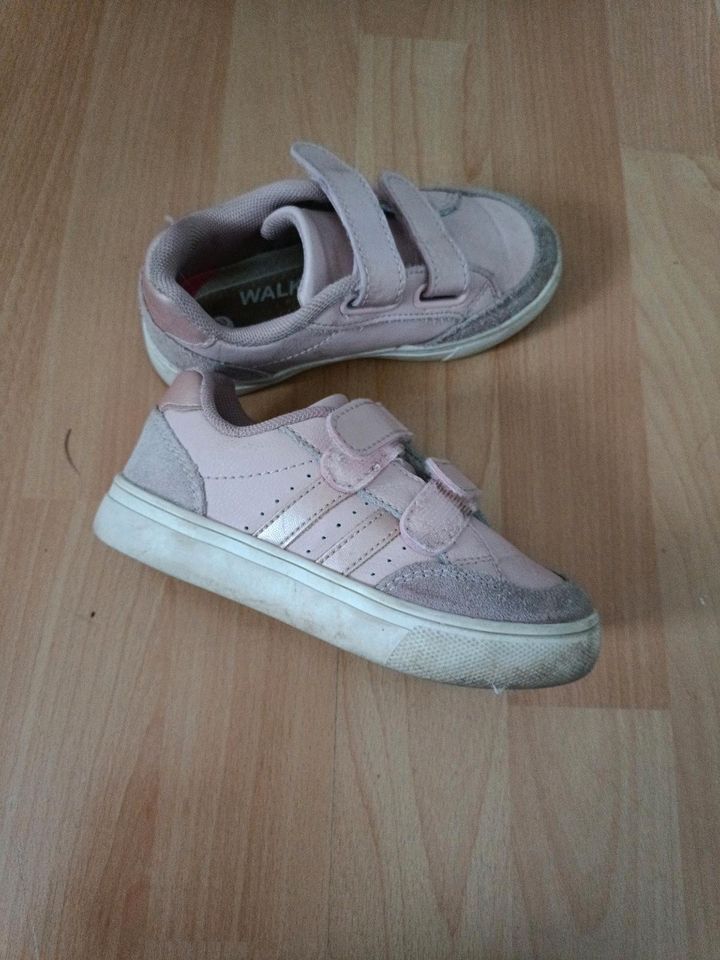 Mädchen Schuhe Größe 25 in Steinhagen