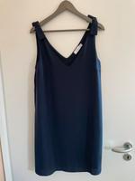 Kleid blau Vila Größe 40 Nordrhein-Westfalen - Geseke Vorschau