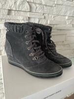 Original Esprit Schnürstiefeletten Grau (Anthrazit)- Gr. EU39/UK6 Hessen - Rodgau Vorschau