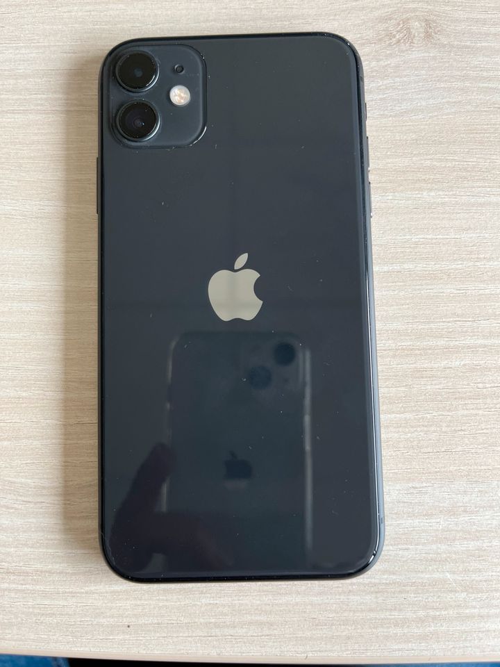 iPhone 11 - schwarz in Löhne