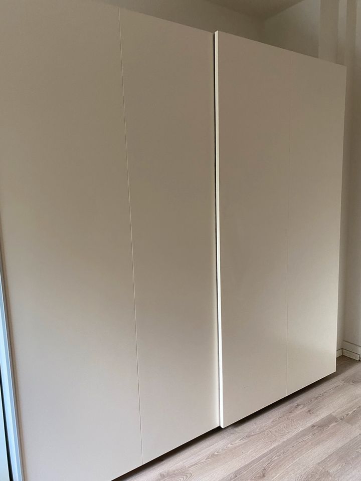 Kleiderschrank von Pax IKEA in Marl