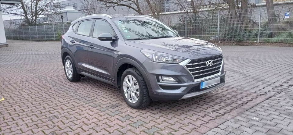 Hyundai Tucson CRDi 1.6 48V TLE Diesel-Hybrid (1. Hand) in Frankfurt am Main