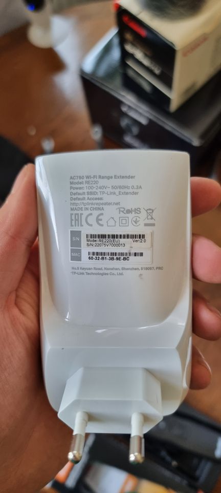 TP-Link AC750 WiFi Range Extender in Stuttgart