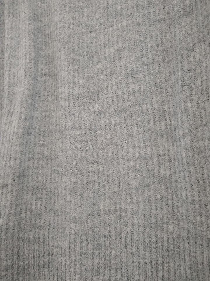 Pullover Pulli grau L H&M in Riedenburg