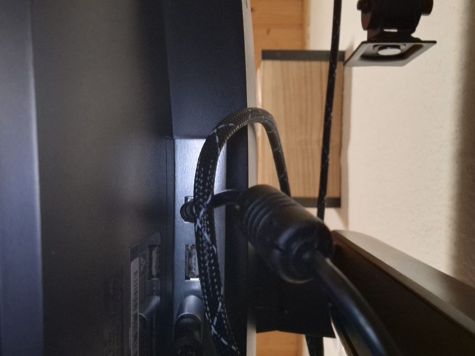 32 Zoll curved Gaming Monitor 165 Hz in Schwalmstadt