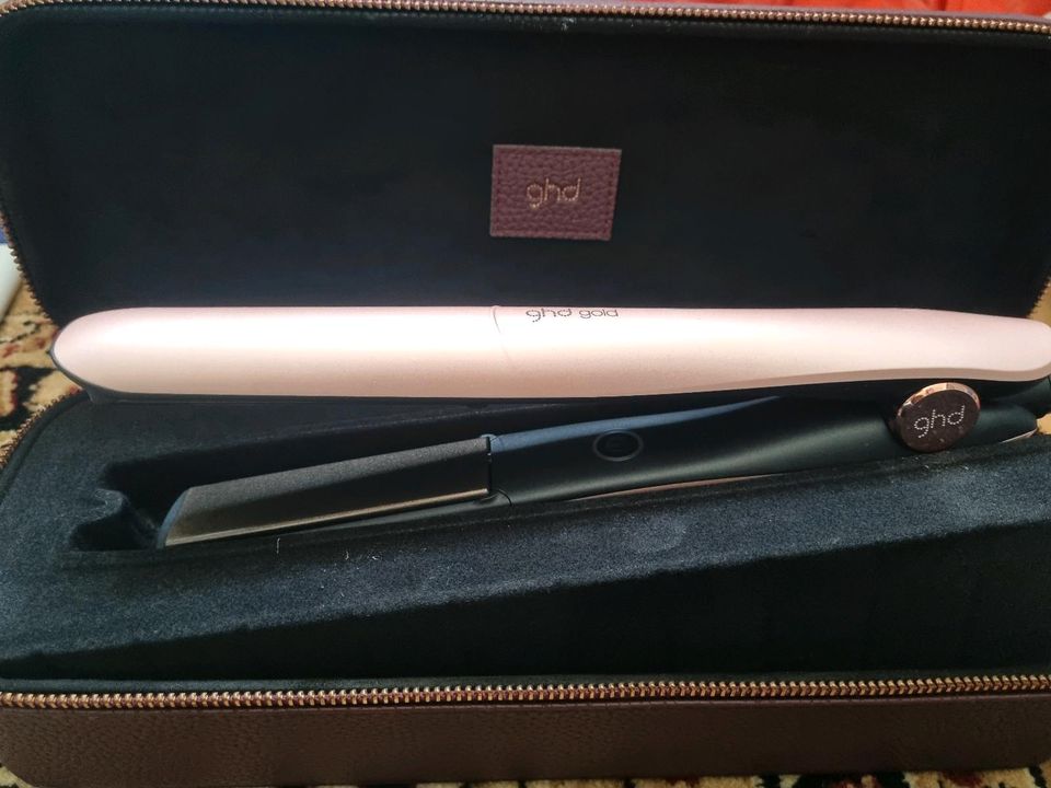 ghd gold Rose limited edition in Ulm