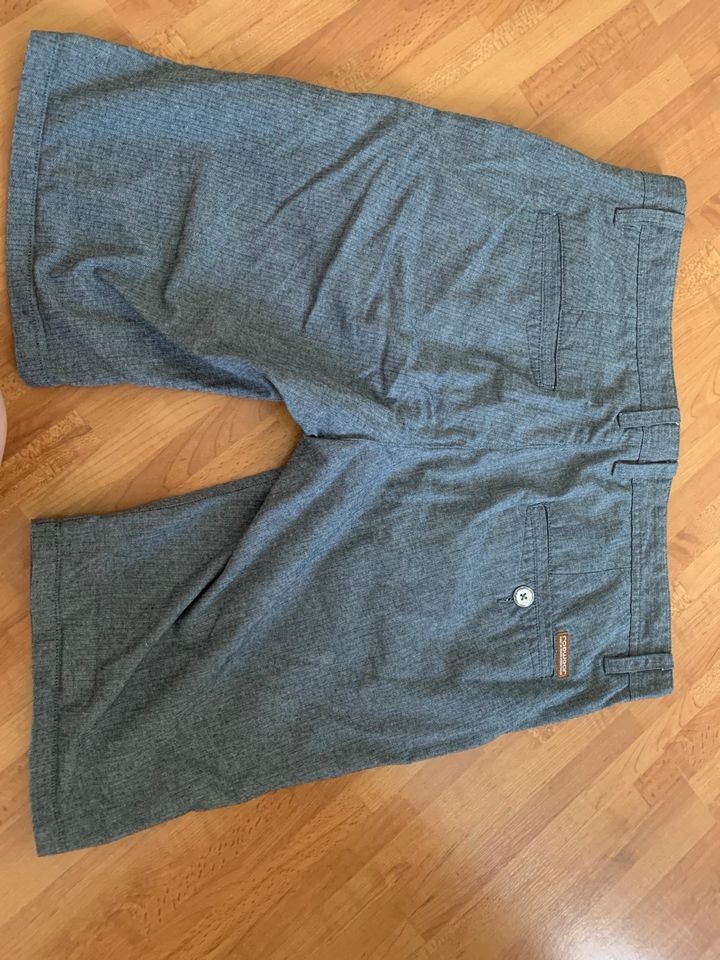 Ragwear kurze Hose blau grau (Größe 33) in Hamburg