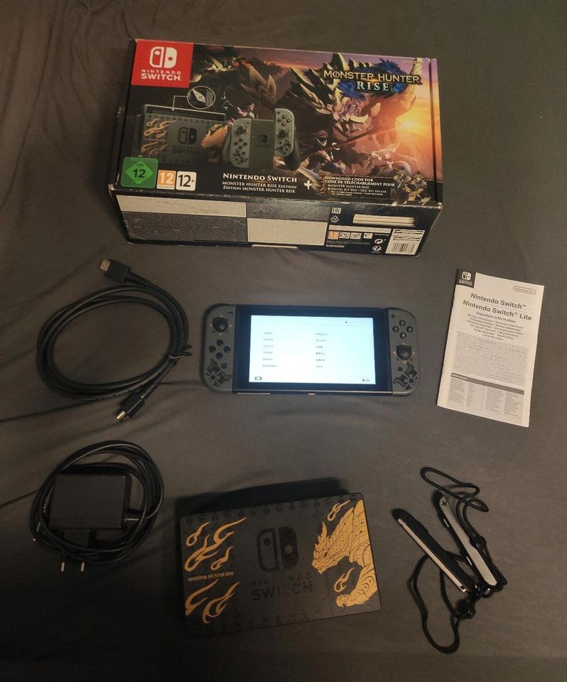 Nintendo Switch Monster Hunter Rise Limited Edition Sehr gepflegt in Diepholz