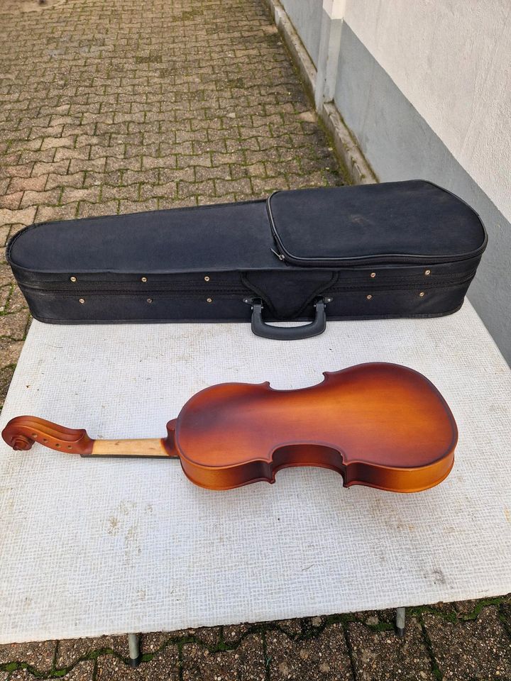 Thomann Geige mit Koffer in Waghäusel