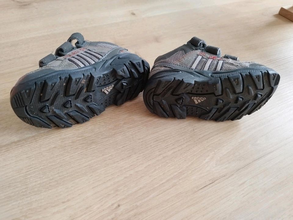 Kinder Winterschuhe von Gore Text Adidas in Veitsbronn