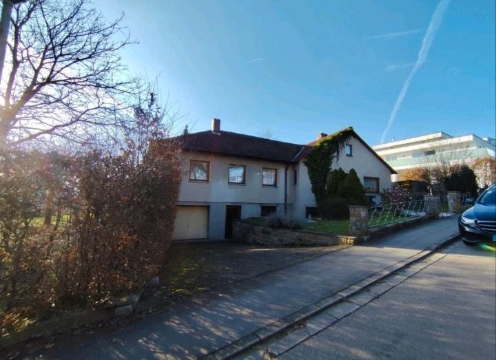 Schönes großes Haus mit 1.754 m² Grundstück *** PROVISIONSFREI ** in Dinkelsbuehl