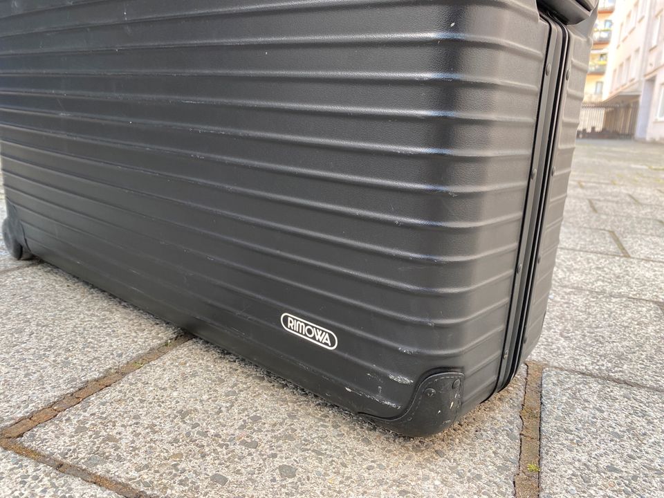 RIMOWA   Rollkoffer XL 78x53x26 schwarz in München