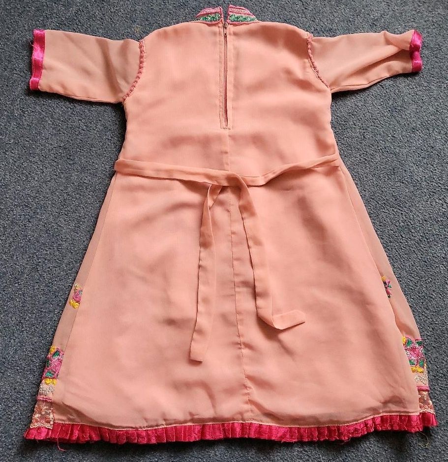 Mädchen Kleid Tunikakleid Sommerkleid Gr. 104/110 in Gera