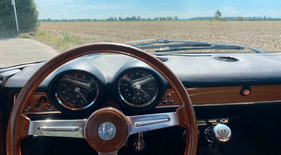 Alfa Romeo 1300 GT Junior Oldtimer & Hochzeitsauto mieten! in München