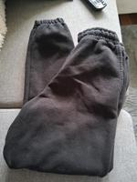 **schöne Jogging Hose von Bershka Gr.S schwarz ** Brandenburg - Seelow Vorschau