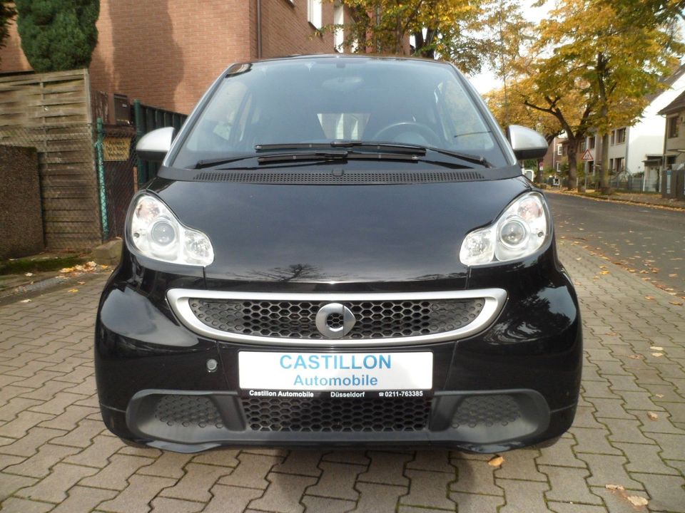 Smart ForTwo coupé 1.0 52kW mhd passion in Düsseldorf