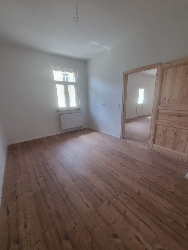 2 Zimmer Wohnung 47qm im Hinterhaus saniert in Werdau