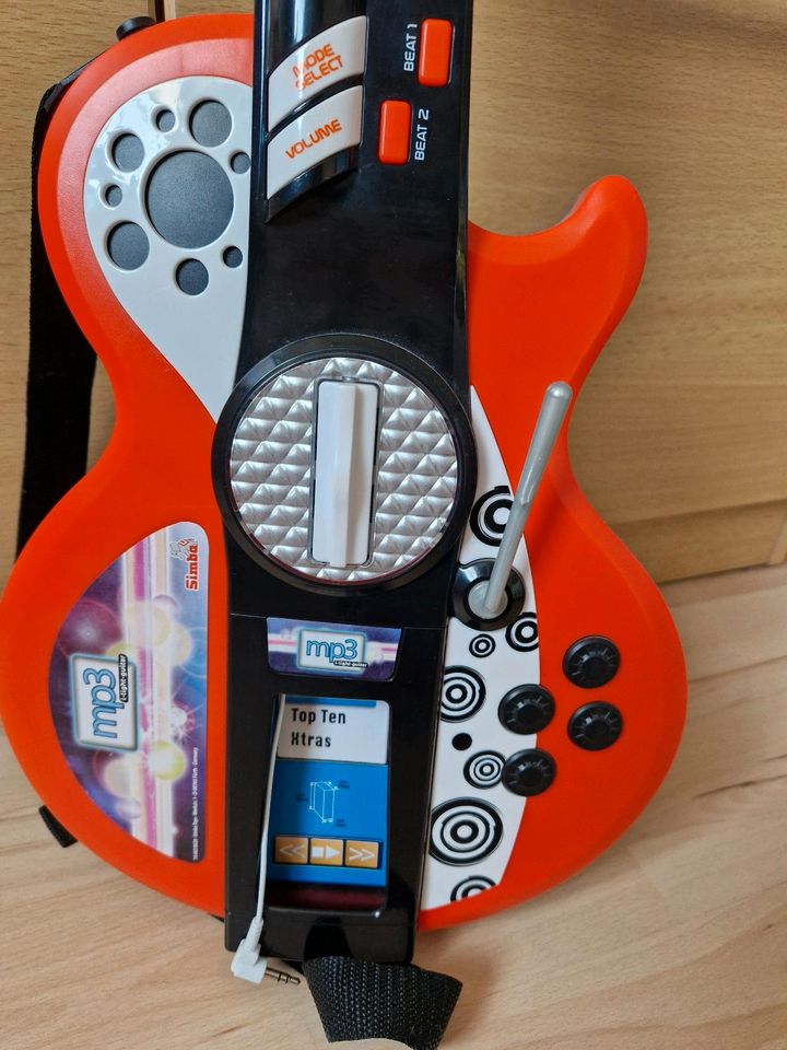 Spielzeug Sound Gitarre mit MP3 Funktion in Bendeleben