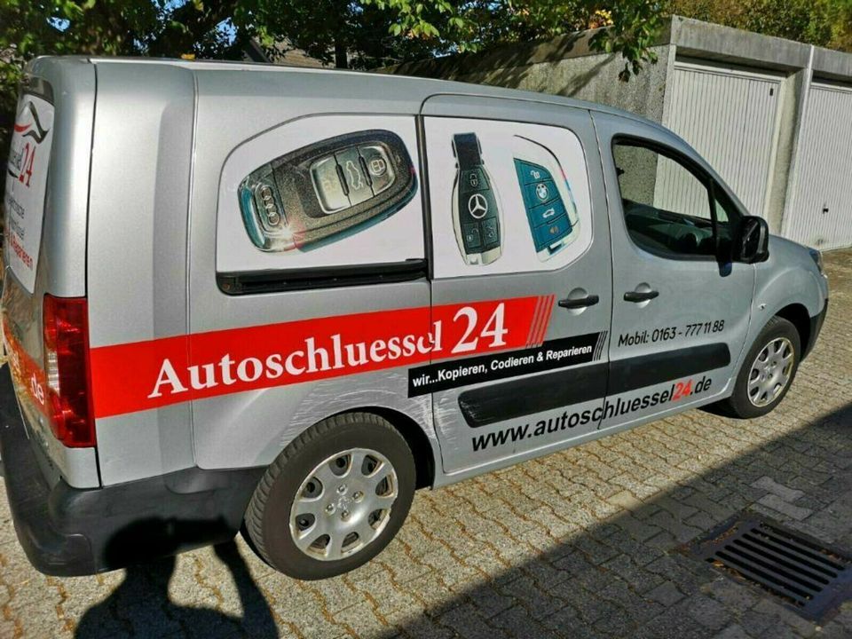 Auto-Schlüssel Nachmachen, Reparieren VW Opel KİA FORD FIAT BMW in Düsseldorf