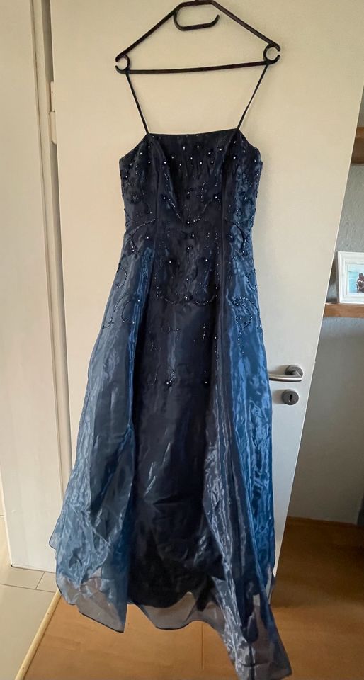 Abendkleid mit Stola von Johar in Schneverdingen