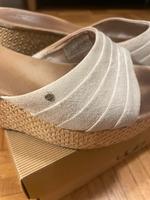 UGG - Schöne beige Keilsandale Alvina Wedge Gr. 41 Boho Essen - Bredeney Vorschau