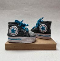 Baby Schuhe Handarbeit Sneaker Boots handmade gehäkelt Hessen - Philippsthal (Werra) Vorschau