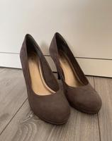 Tamaris Plateau-Pumps, Gr. 40, Taupe - sehr guter Zustand Niedersachsen - Ovelgönne Vorschau