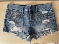 Abercrombie & Fitch Shorts (Größe 4: W27) Hessen - Grävenwiesbach Vorschau