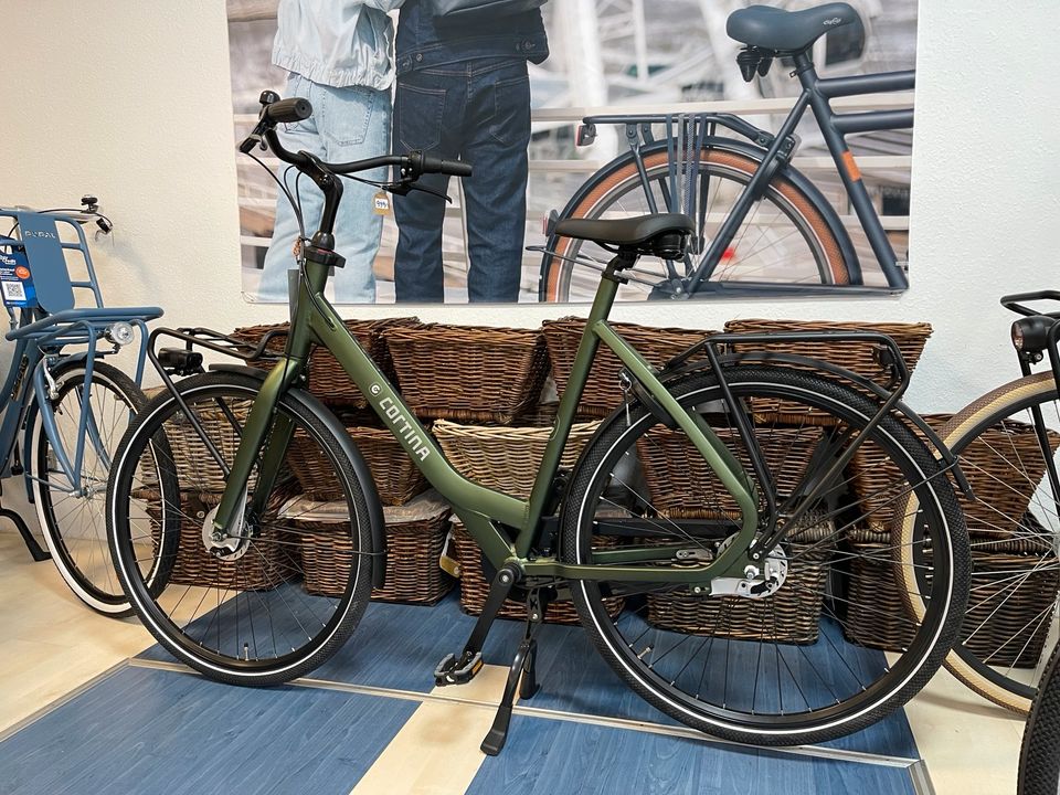 Cortina Common Hollandfahrrad Damenfahrrad Fahrrad 28 Zoll in Mönchengladbach