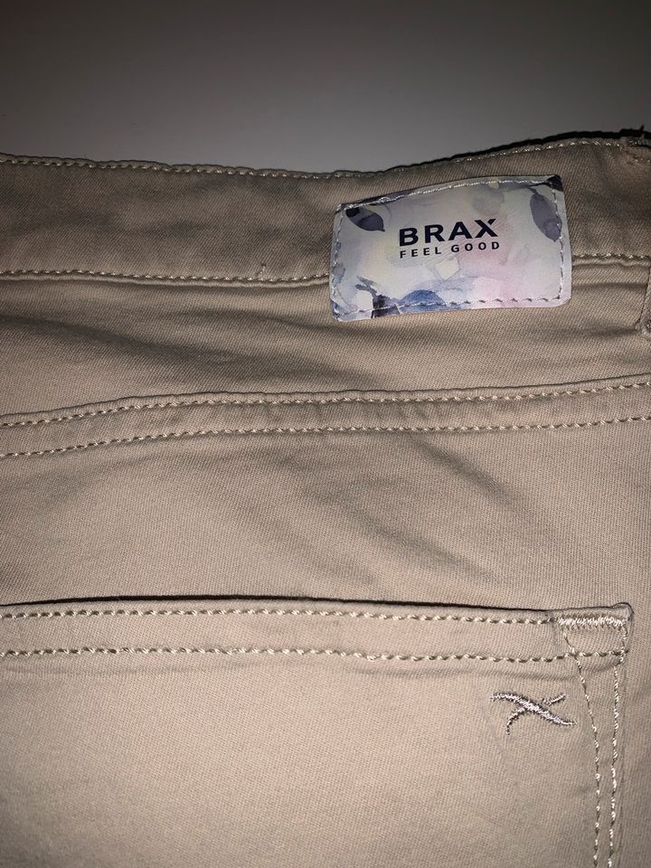 Brax FEEL GOOD Gr. 44 in beige in Vogt