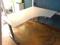 Ikea Galant Schreibtisch L-Form weiß höhenverstellbar 160 x 60 München - Au-Haidhausen Vorschau