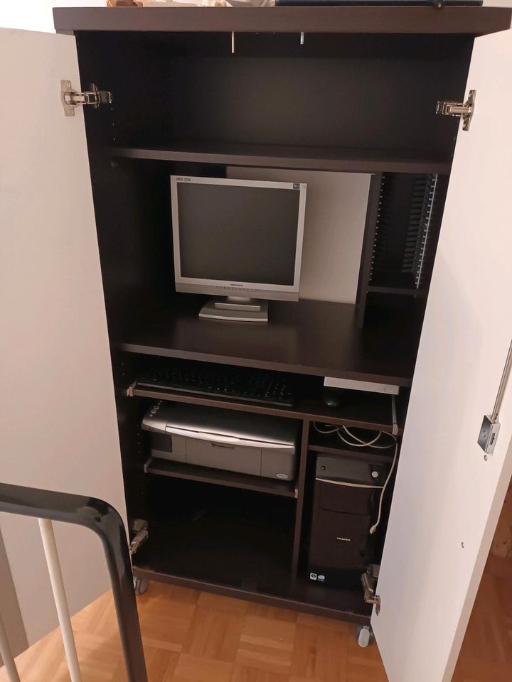 Computer Schrank in Langenfeld