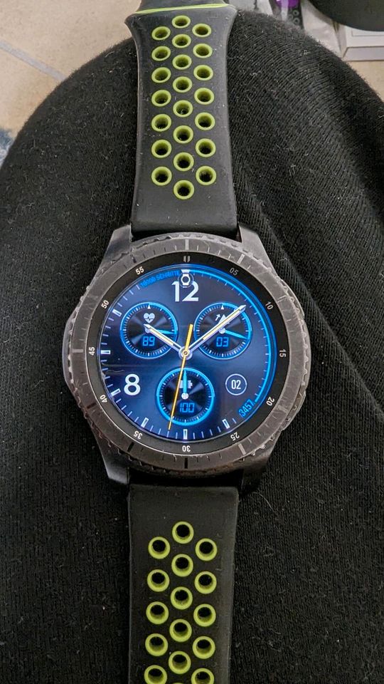 Samsung SmartWatch Frontier mit viel Zubehör in Neuwied