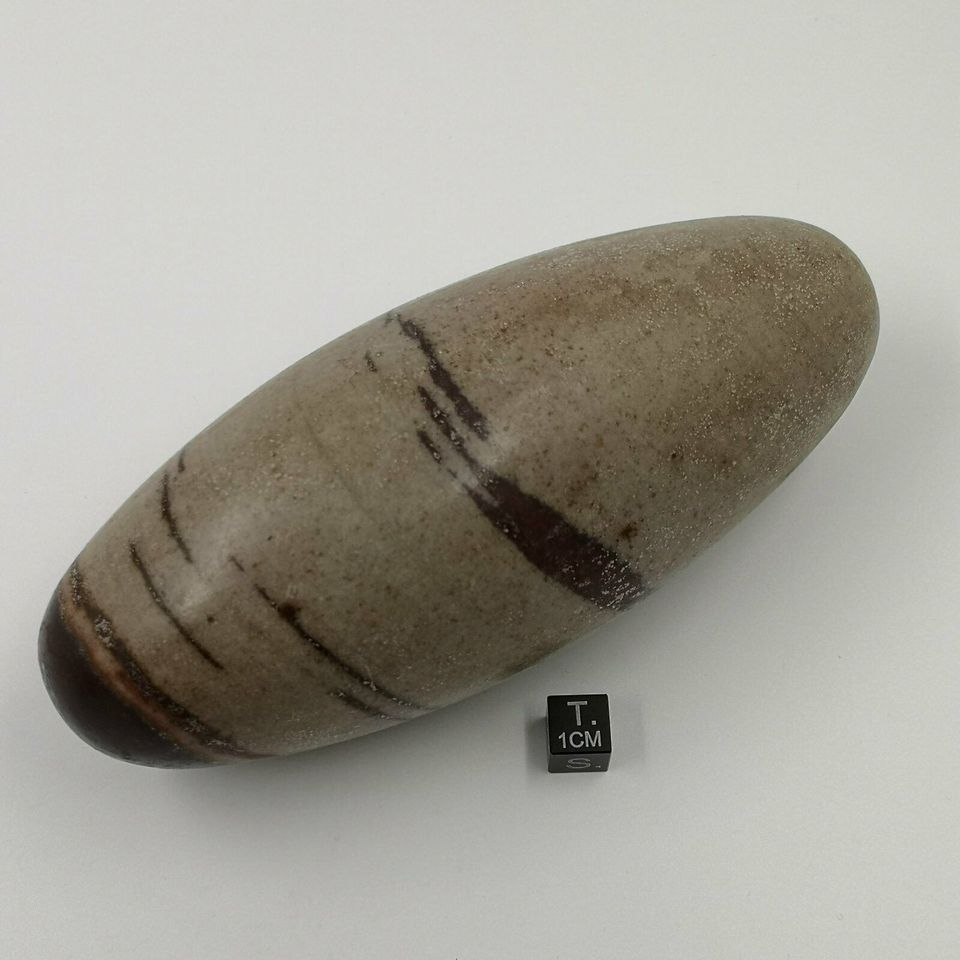 Shiva Lingam XL - Nr. 1 - sog. Heilstein Narmada-Fluss aus Indien in Großkarlbach