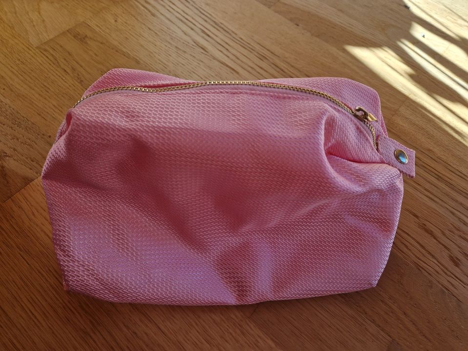 Kosmetiktasche neu rosa in Eggstätt