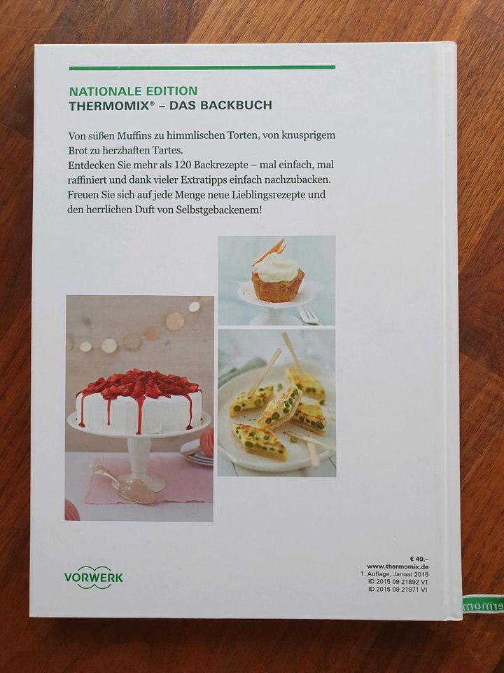 Das Backbuch Thermomix TM5 neuwertig in Düsseldorf