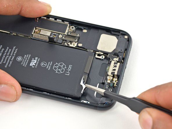 Apple iPhone 7 / 7 Plus Akku Austauch Sofort Reparatur beim Profi in Göttingen