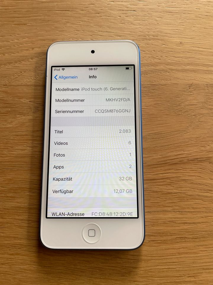 Apple iPod touch 6. Generation 32 GB A1524 blau/weiß in Köthen (Anhalt)