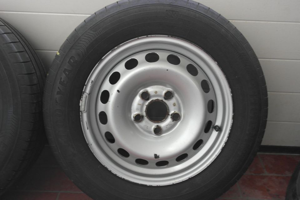 Sommerkompletträder VW Passat, Andere, 6x15 ET47 195/65R15 91H VW in Ronneburg