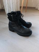Tamaris Leder Schnürstiefelette Schnürboots Größe 38 in schwarz Hessen - Melsungen Vorschau