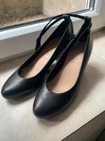 Schwarze Pumps mit Riemchen High Heels Echt Leder Gr.36 Nordrhein-Westfalen - Iserlohn Vorschau